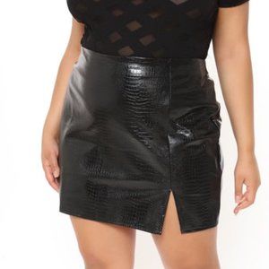 Fashion Nova Flame in Your Heart Croc Mini Skirt - Black Size 1X
